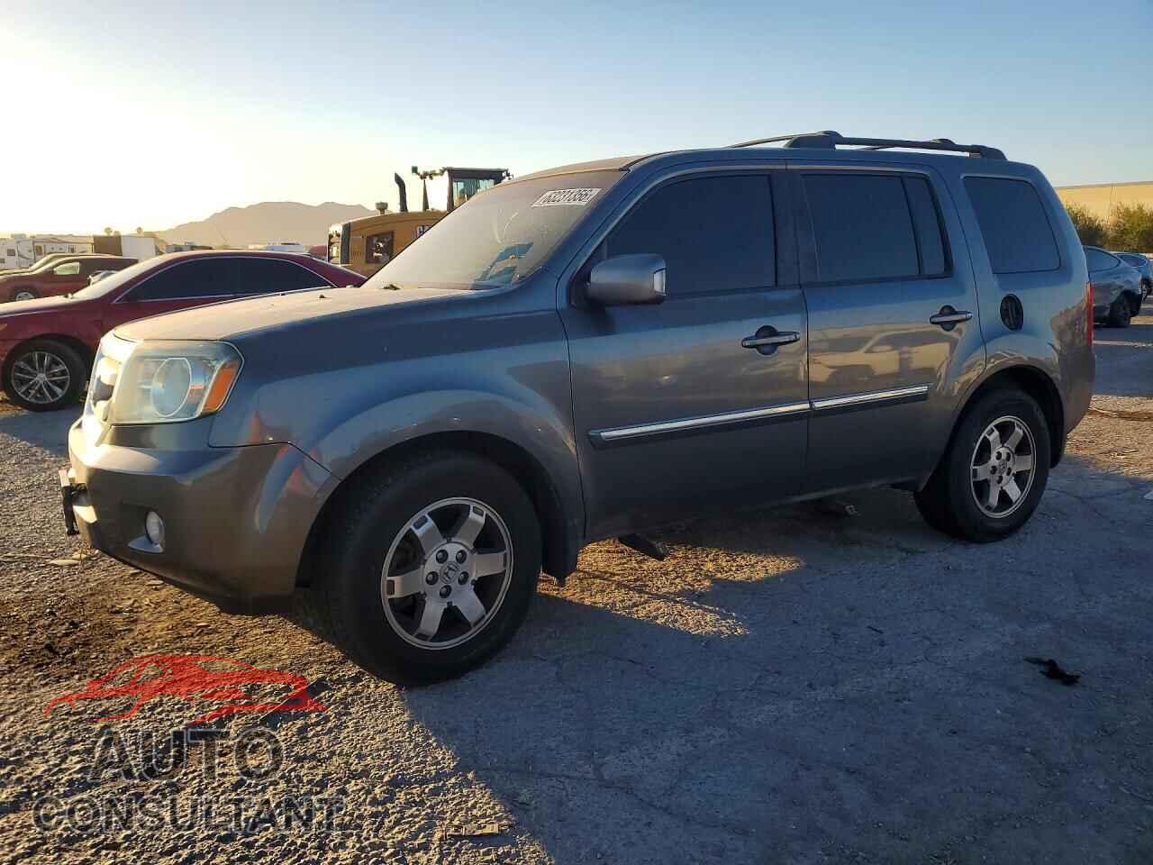 HONDA PILOT 2011 - 5FNYF4H96BB051776