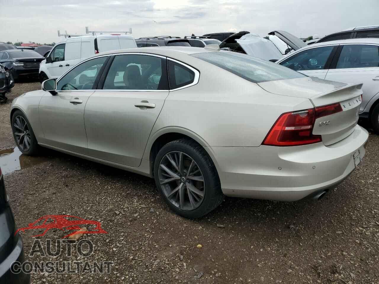 VOLVO S90 2018 - LVY982AK2JP020425
