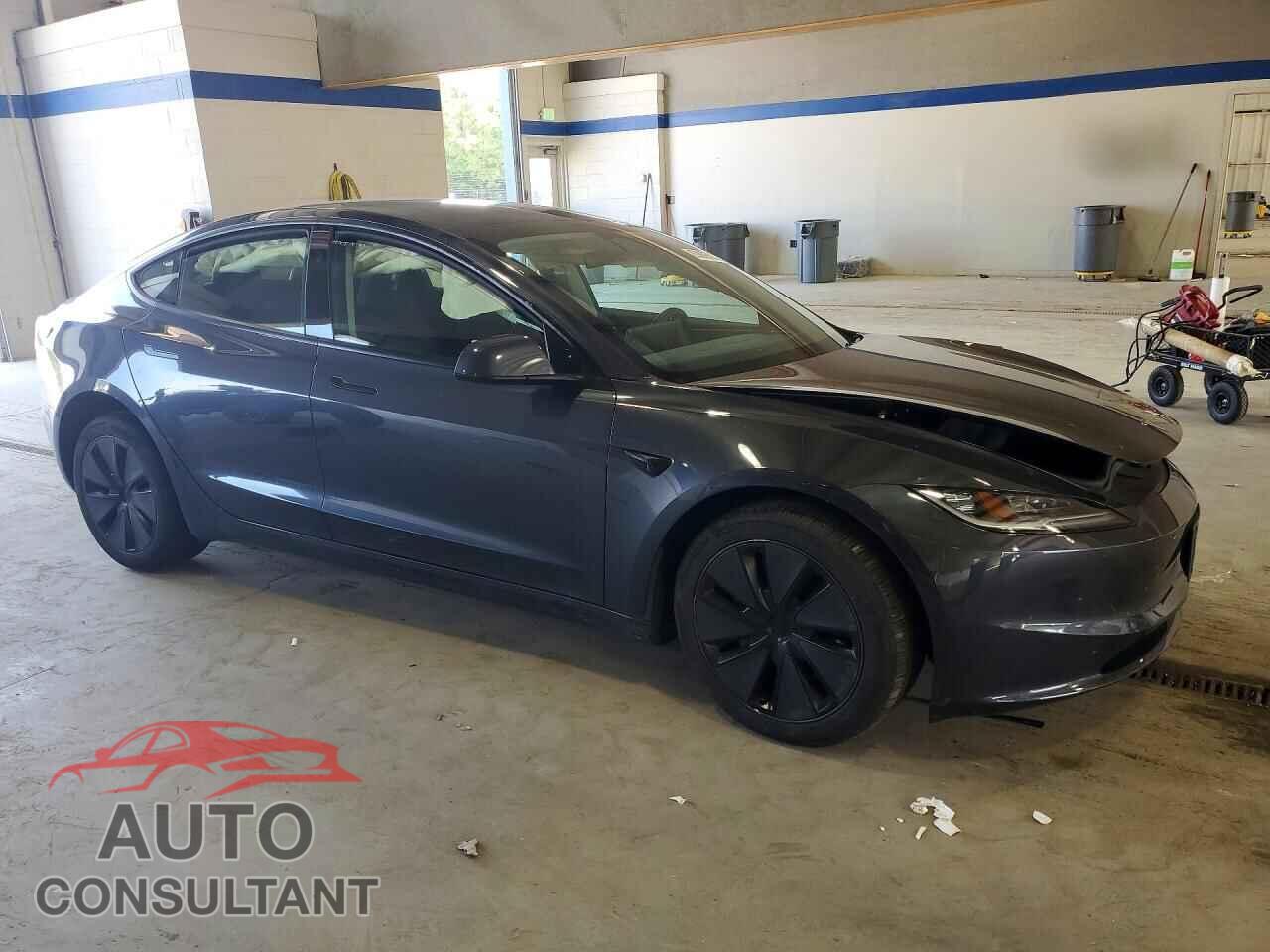 TESLA MODEL 3 2025 - 5YJ3E1EA8SF034410