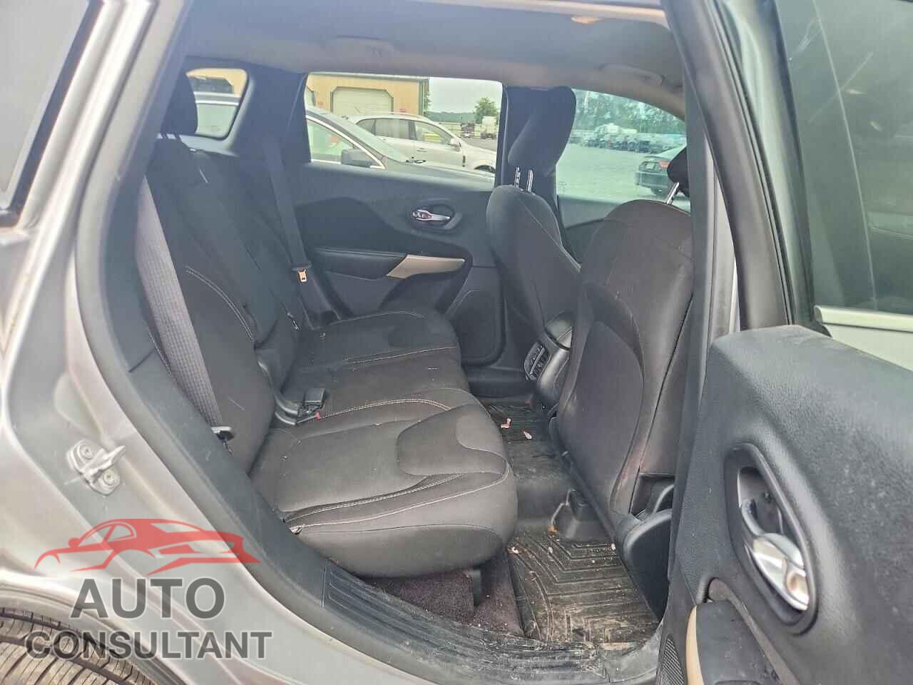 JEEP CHEROKEE 2017 - 1C4PJMCS3HD213660