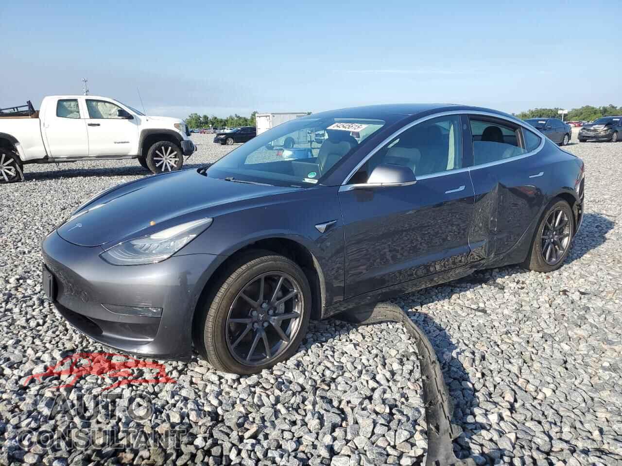 TESLA MODEL 3 2020 - 5YJ3E1EA6LF495879