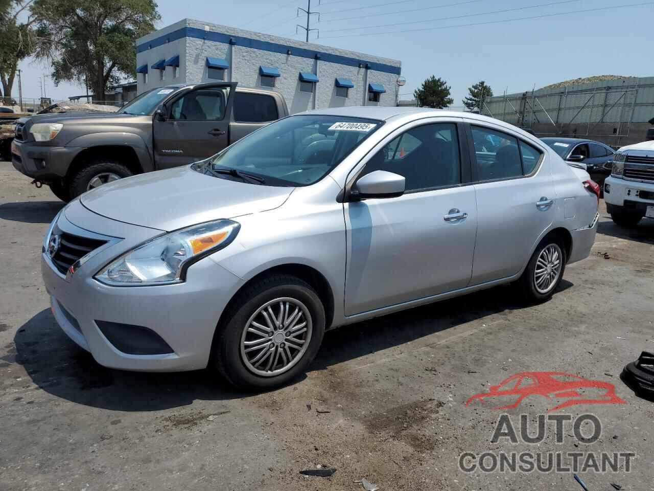 NISSAN VERSA 2019 - 3N1CN7AP3KL821623