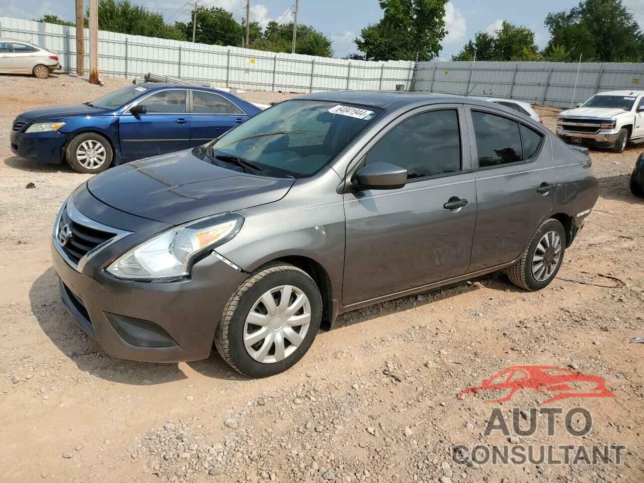 NISSAN VERSA 2017 - 3N1CN7AP4HL820067