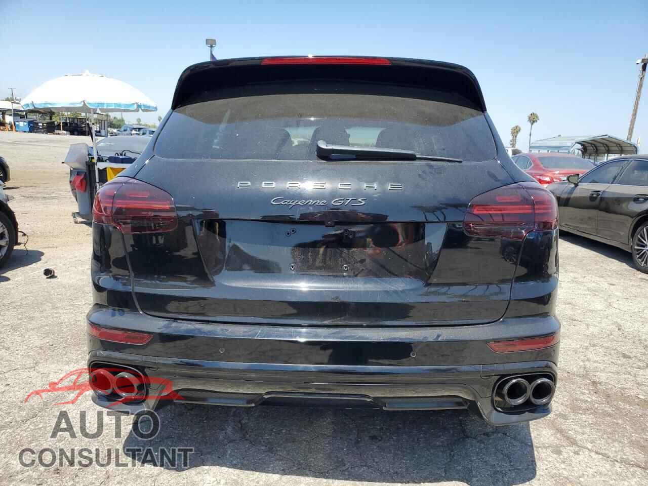 PORSCHE CAYENNE 2016 - WP1AD2A28GLA76562