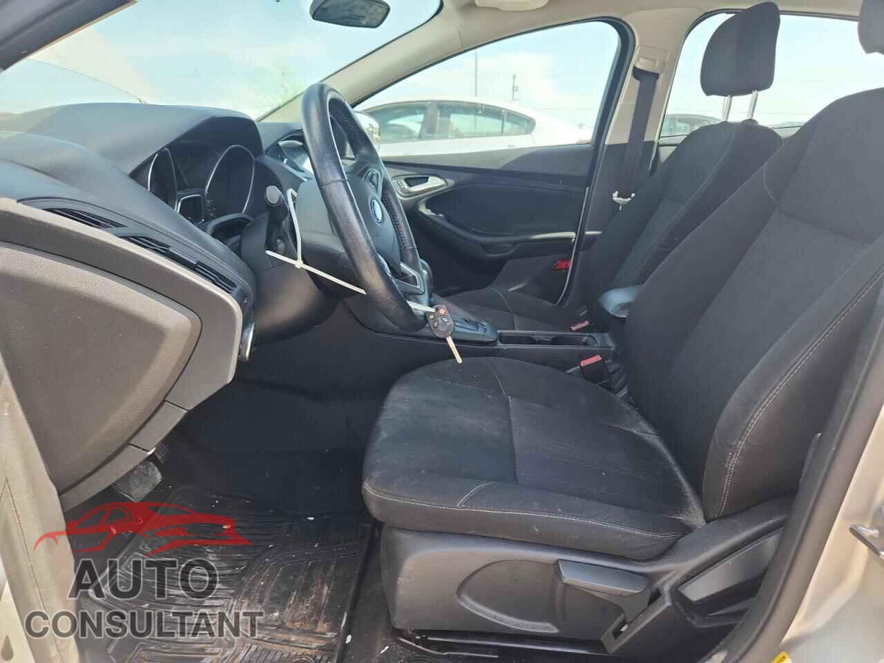 FORD FOCUS 2017 - 1FADP3FE7HL201265