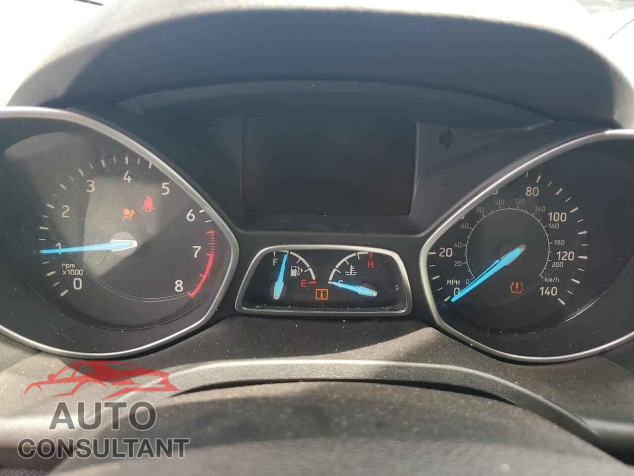 FORD ESCAPE 2017 - 1FMCU0GD7HUC77688