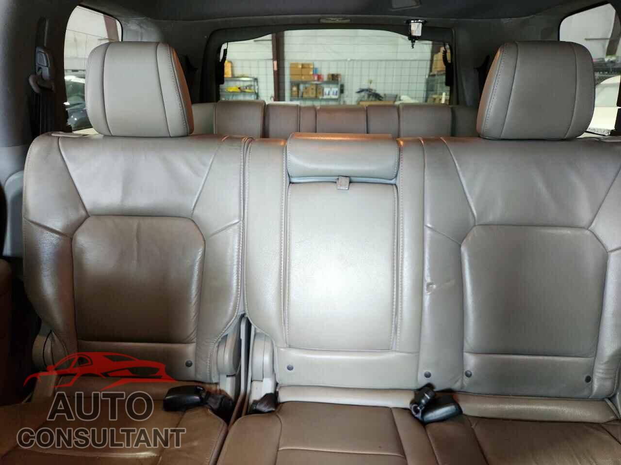 HONDA PILOT 2015 - 5FNYF4H56FB039968