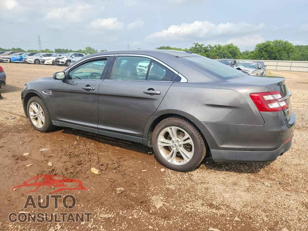 FORD TAURUS 2015 - 1FAHP2E86FG113739
