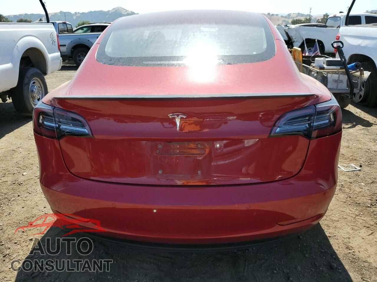 TESLA MODEL 3 2018 - 5YJ3E1EA3JF037729