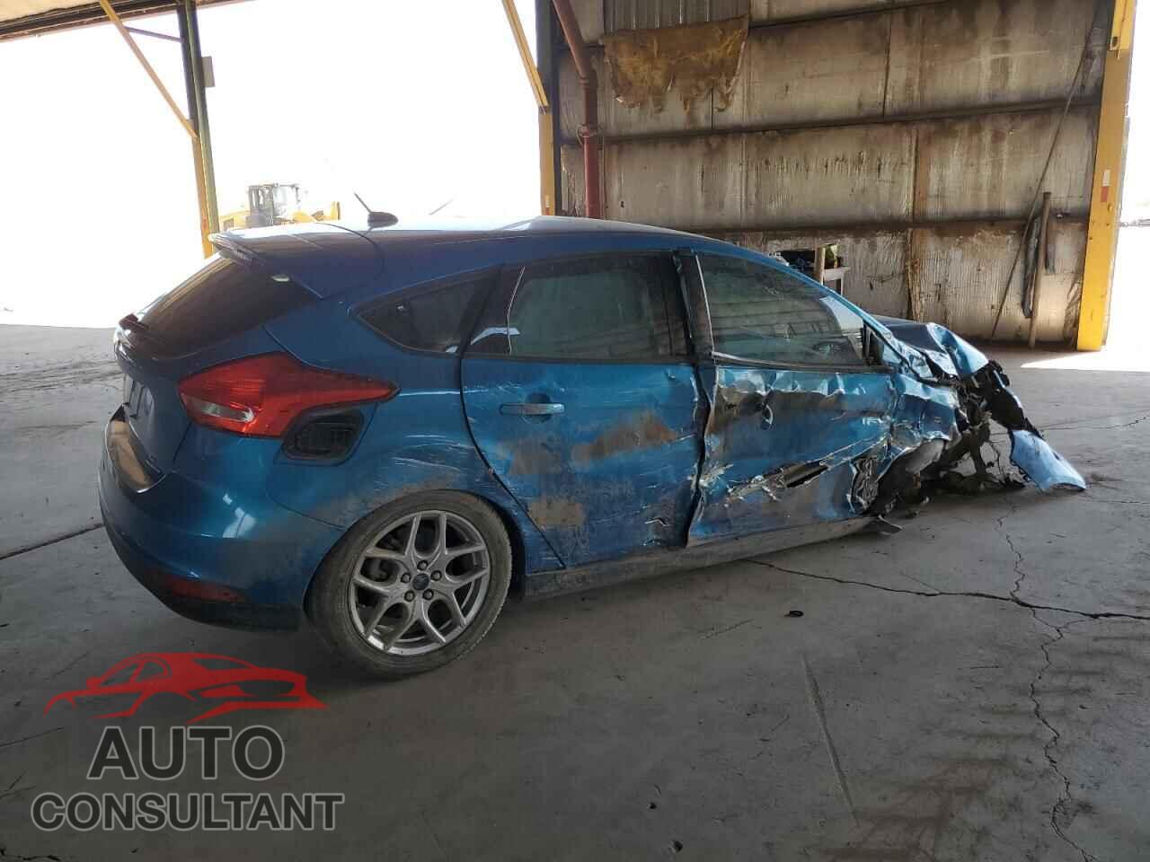 FORD FOCUS 2015 - 1FADP3K22FL219455