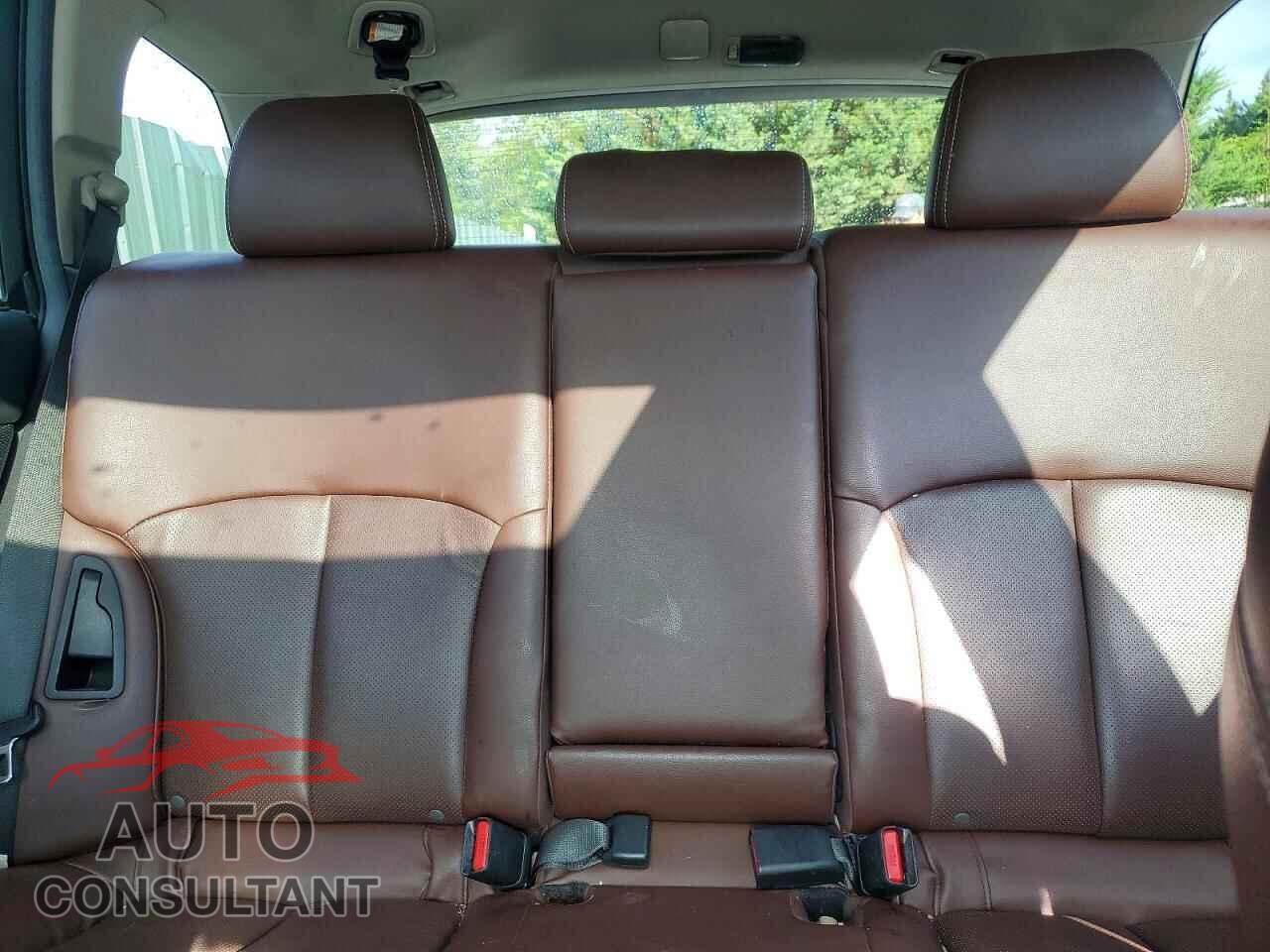 SUBARU OUTBACK 2013 - 4S4BRCSC8D3248827