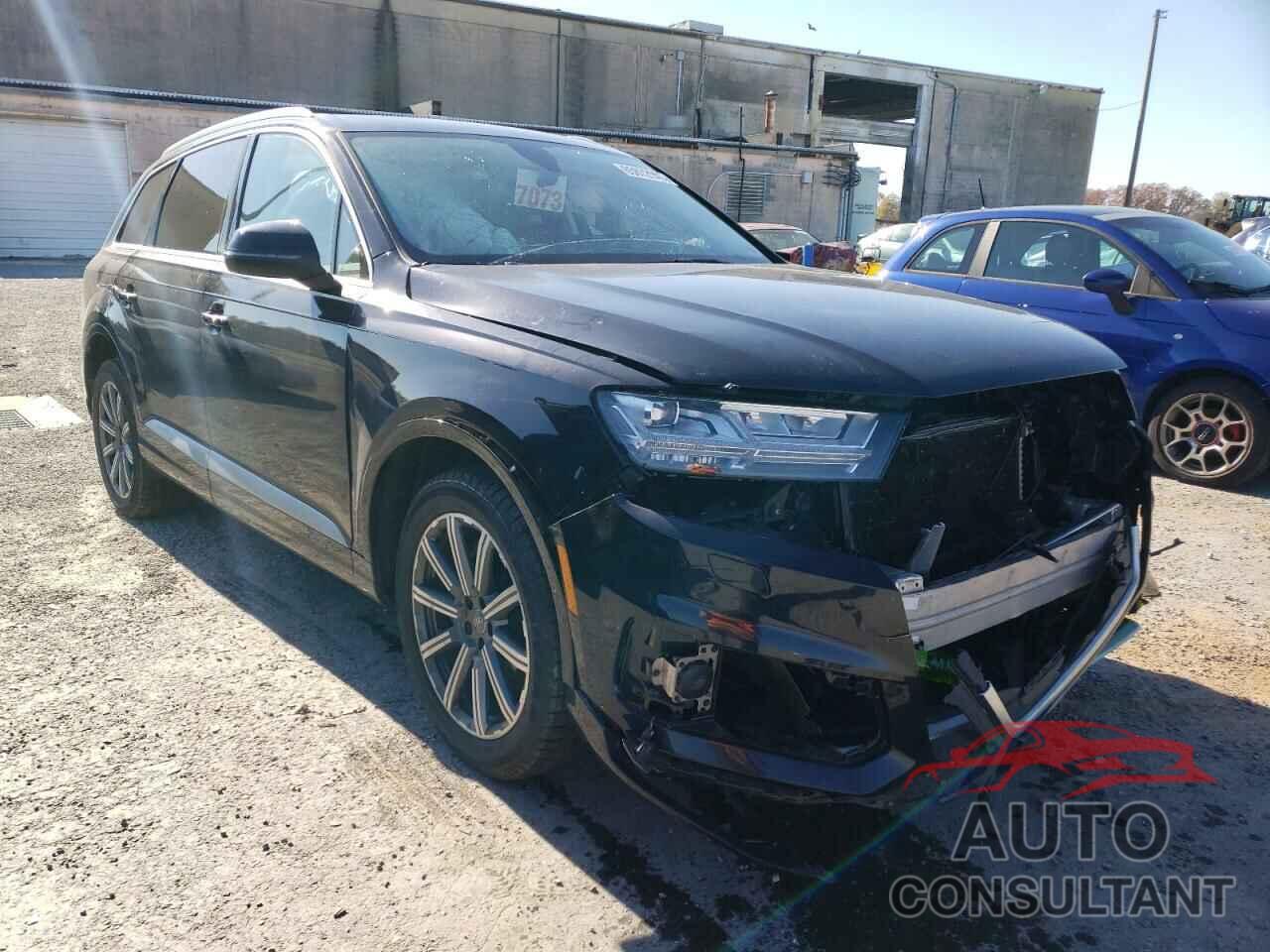 AUDI Q7 2018 - WA1VAAF75JD010718