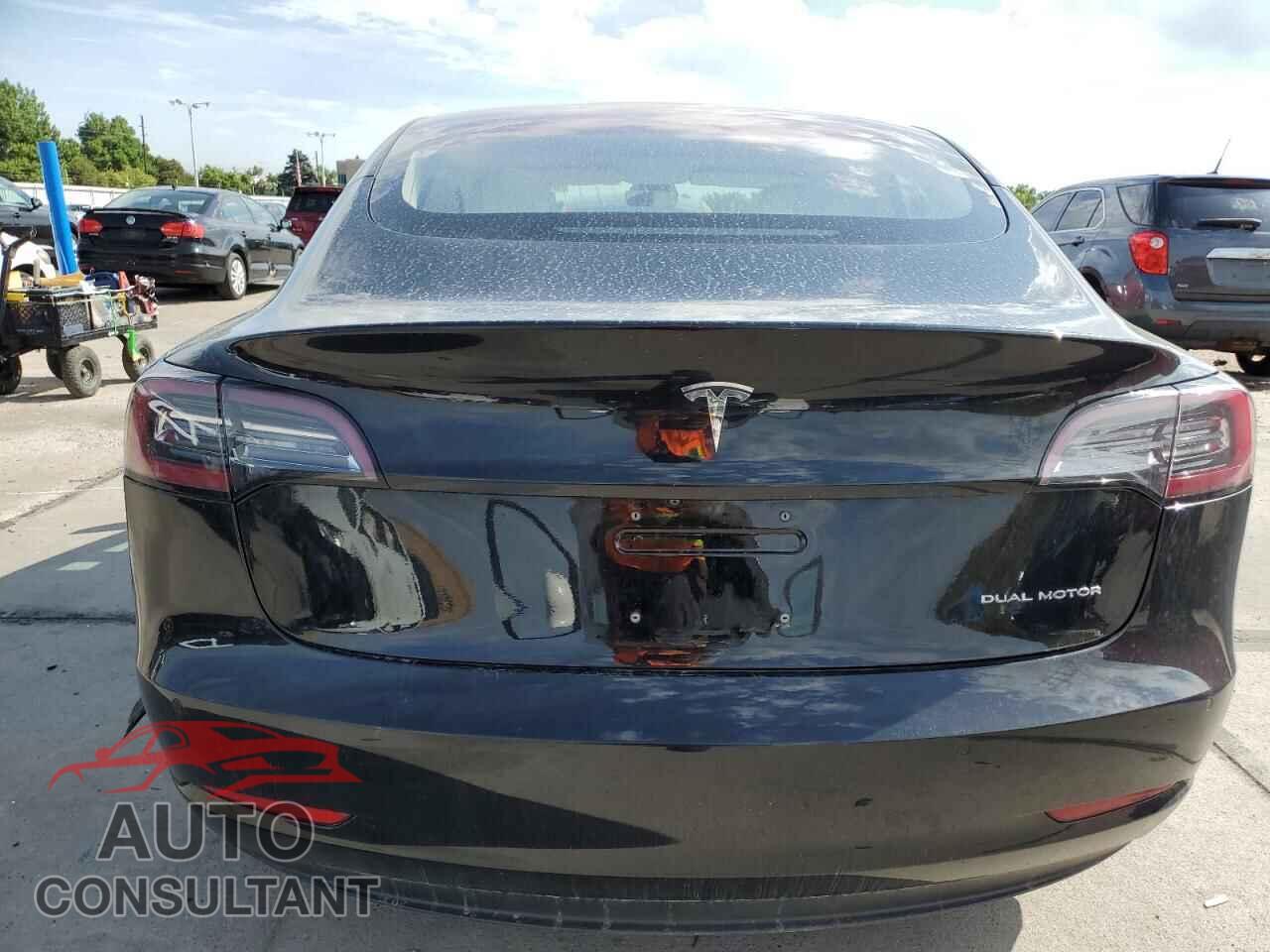 TESLA MODEL 3 2018 - 5YJ3E1EB3JF116133
