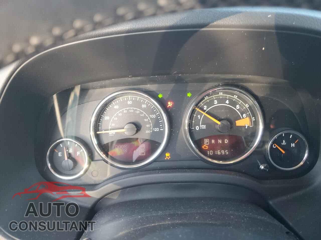 JEEP COMPASS 2014 - 1C4NJDCB3ED867447