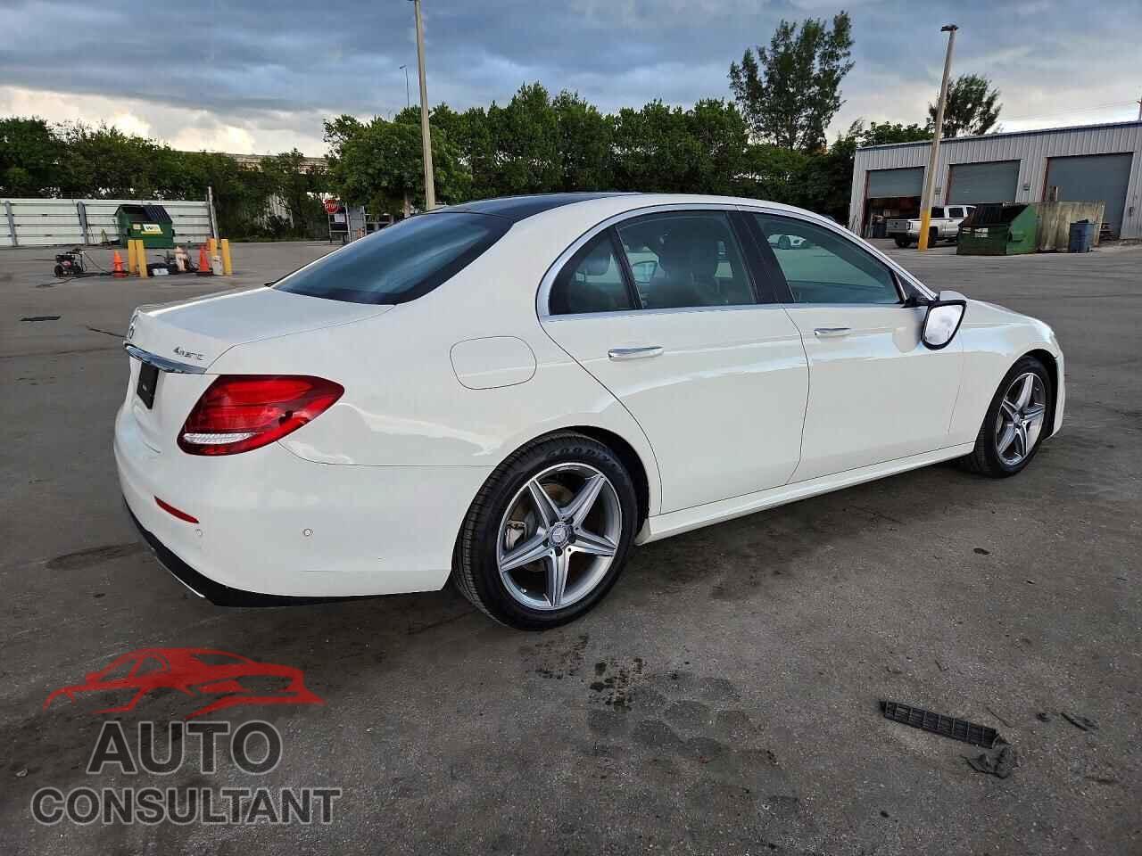 MERCEDES-BENZ E-CLASS 2017 - WDDZF4KBXHA019372
