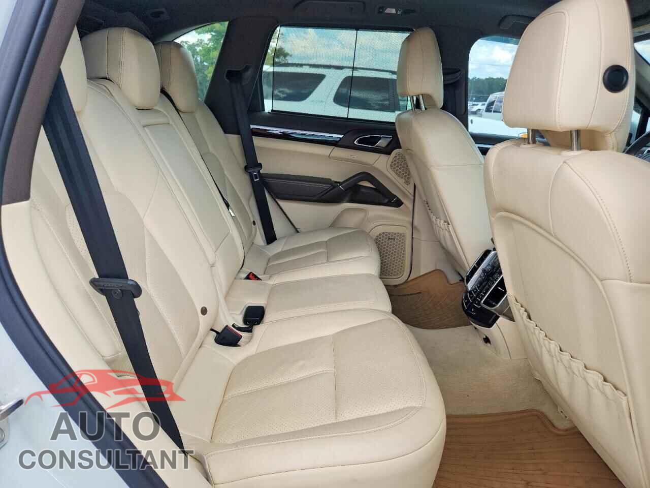 PORSCHE CAYENNE 2012 - WP1AB2A26CLA46086