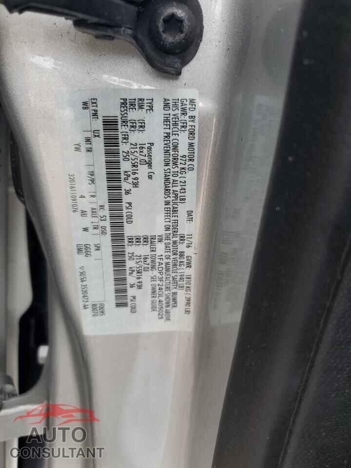 FORD FOCUS 2016 - 1FADP3F24GL405025