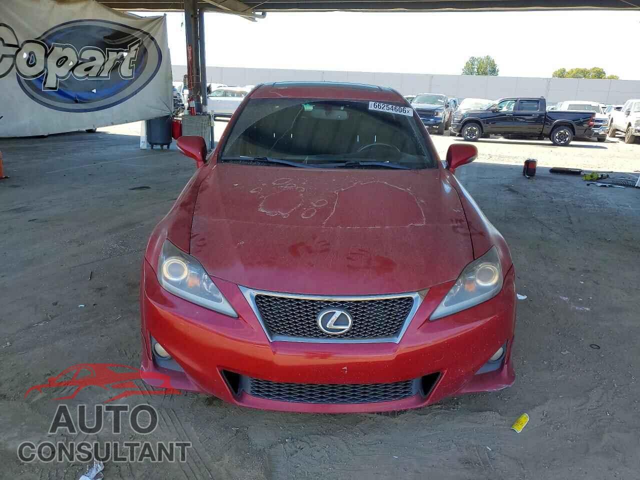 LEXUS IS 2011 - JTHBF5C25B5131429