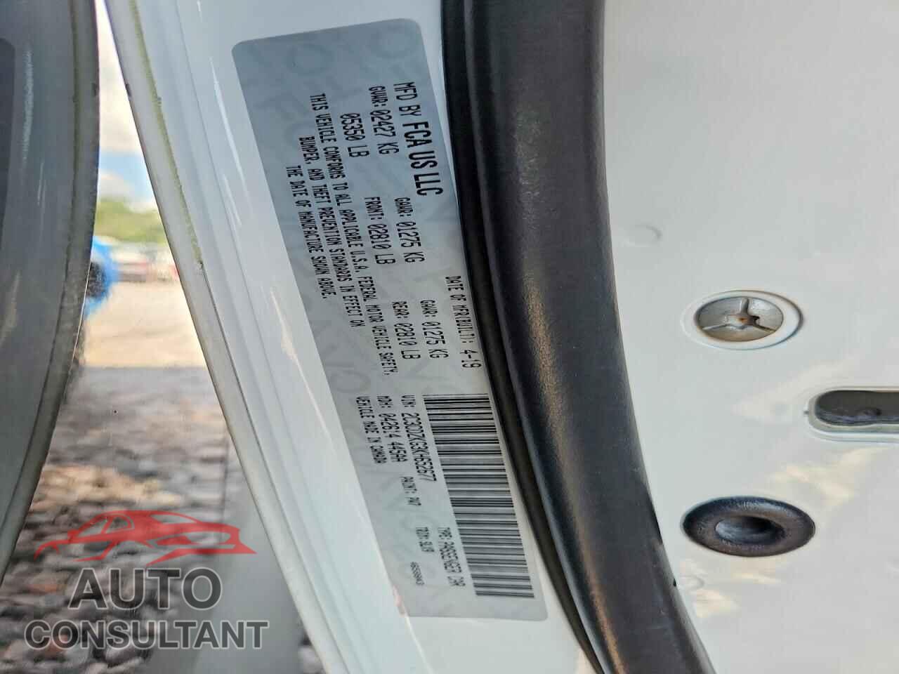 DODGE CHALLENGER 2019 - 2C3CDZKG3KH652677
