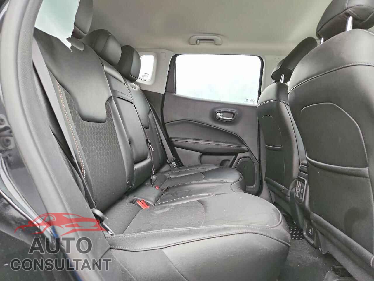 JEEP COMPASS 2020 - 3C4NJDBB2LT115876