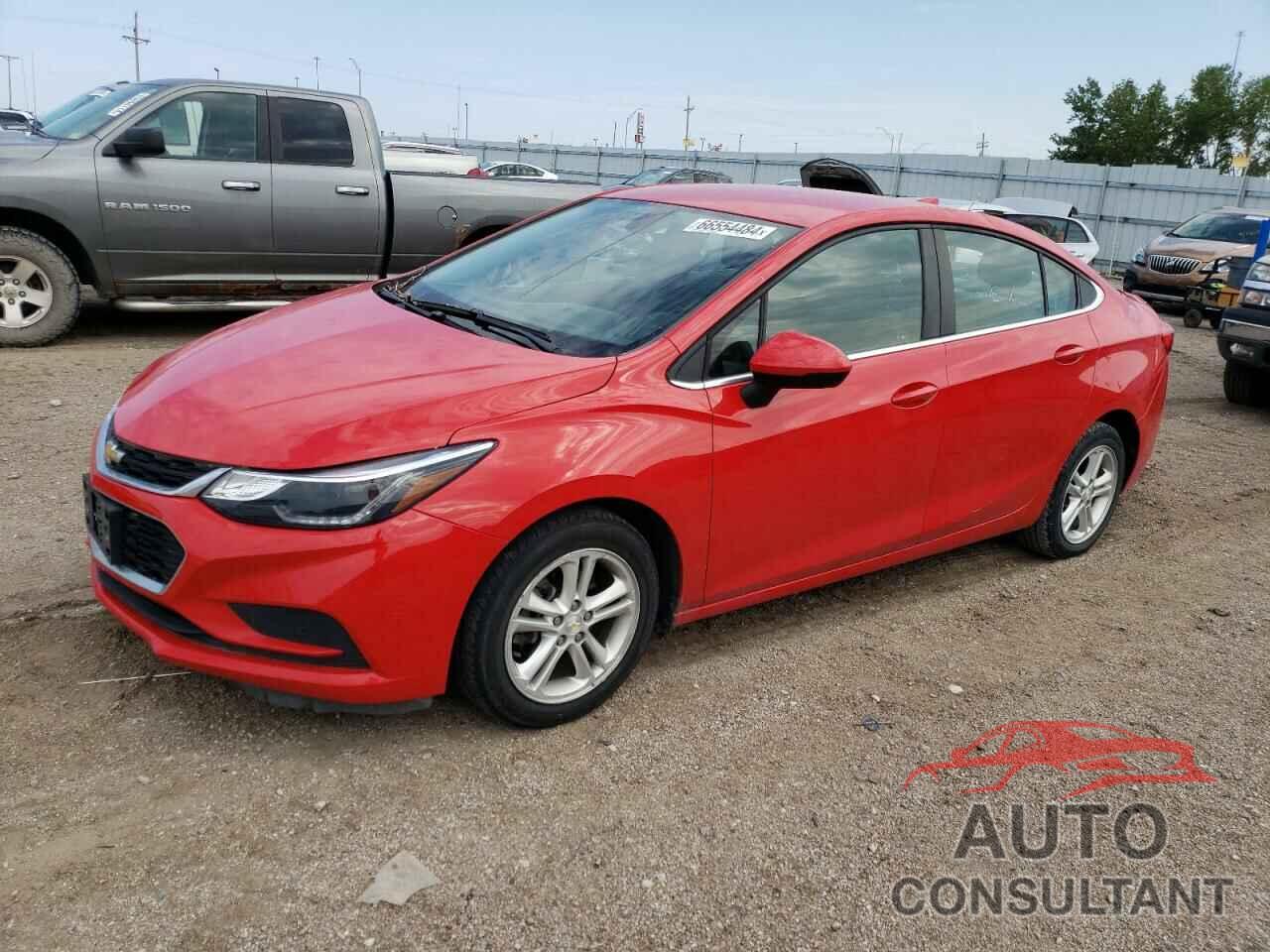 CHEVROLET CRUZE 2018 - 1G1BE5SM0J7229593