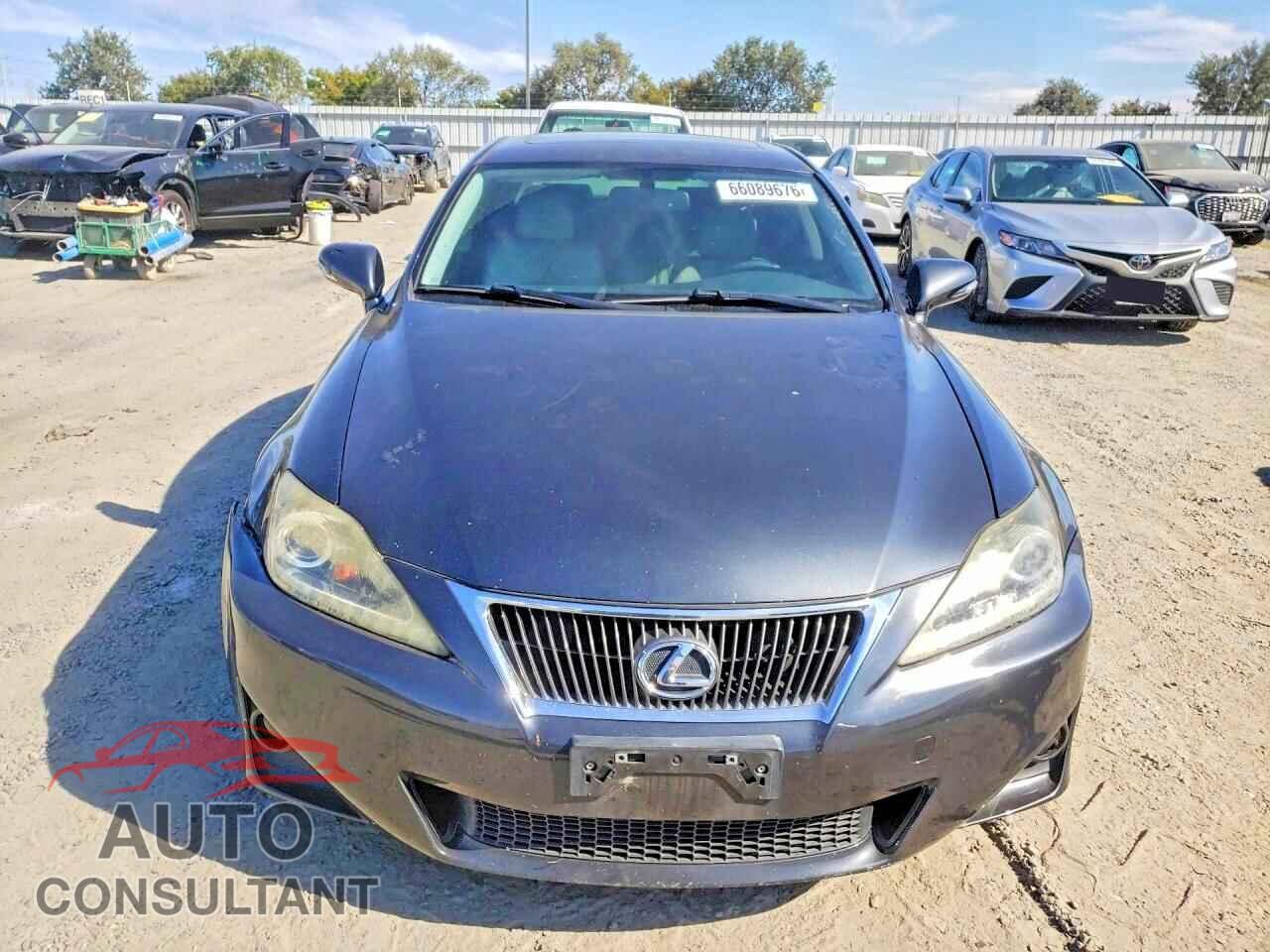 LEXUS IS 2011 - JTHBF5C26B5150667