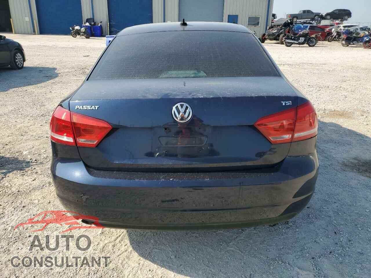 VOLKSWAGEN PASSAT 2014 - 1VWAT7A31EC078917