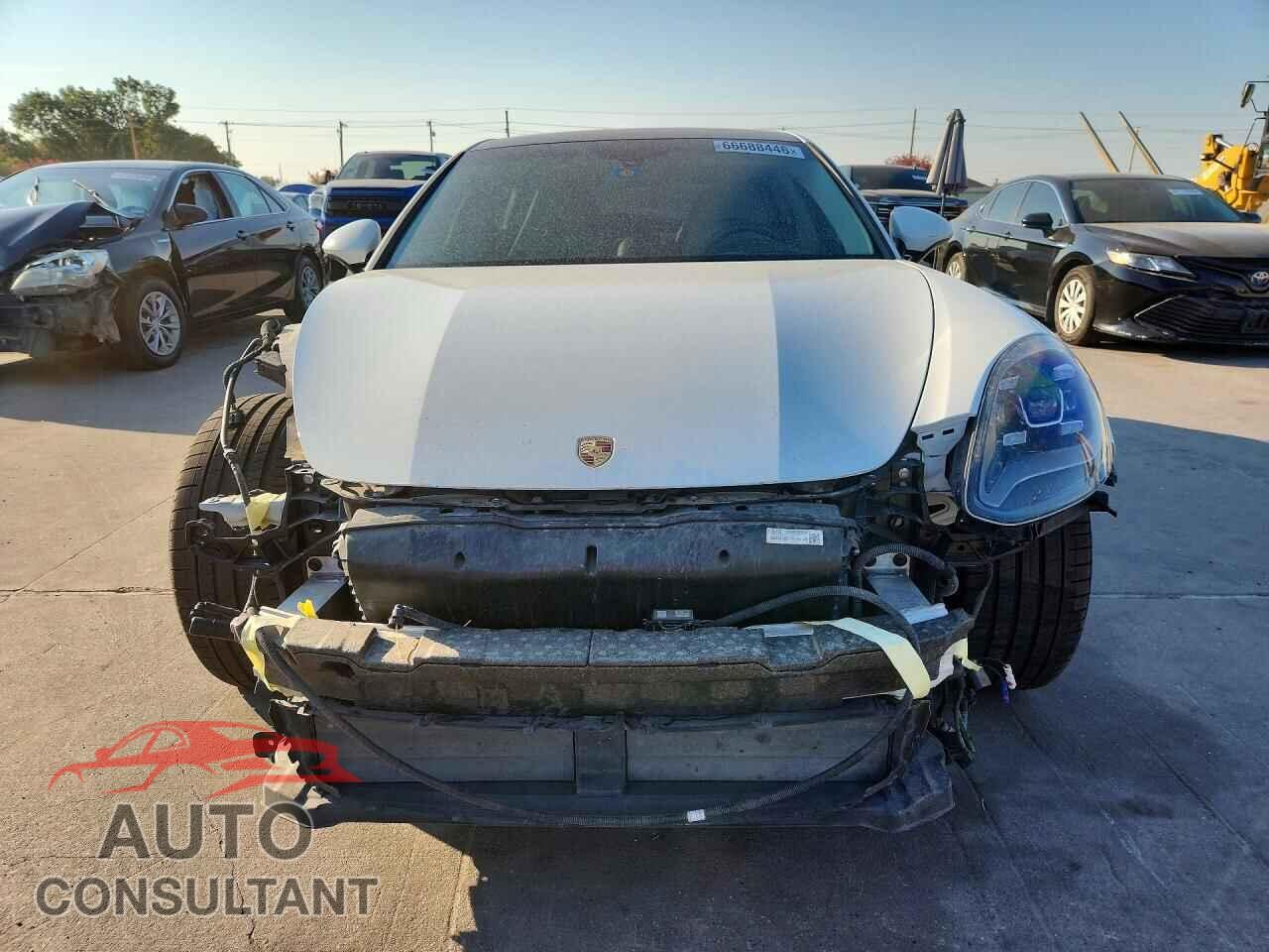 PORSCHE PANAMERA 2018 - WP0AA2A74JL102586