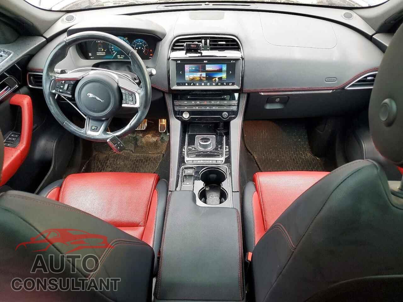 JAGUAR F-PACE 2017 - SADCL2BV7HA056861