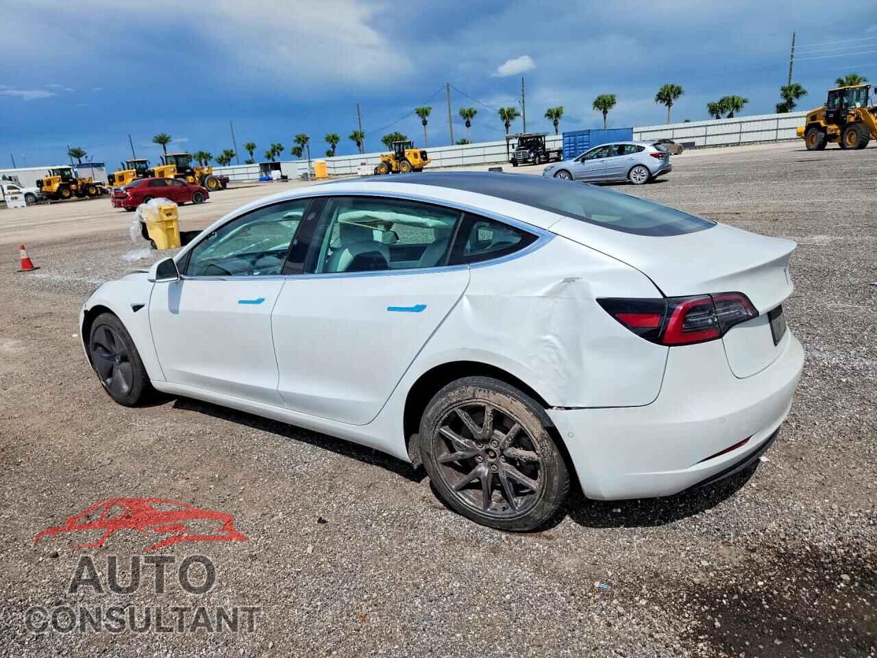 TESLA MODEL 3 2020 - 5YJ3E1EA5LF720857