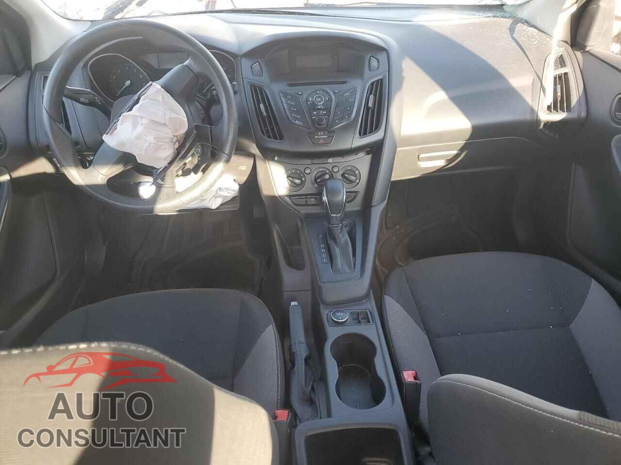 FORD FOCUS 2013 - 1FADP3E27DL320726