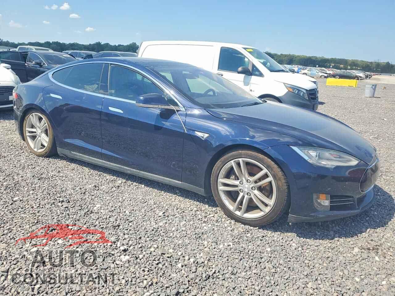 TESLA MODEL S 2013 - 5YJSA1CN2DFP04534