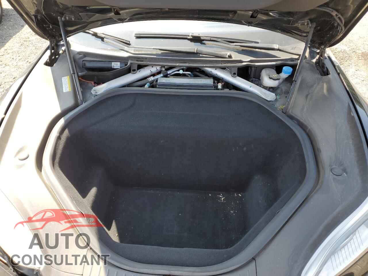 TESLA MODEL S 2015 - 5YJSA1E22FF102187