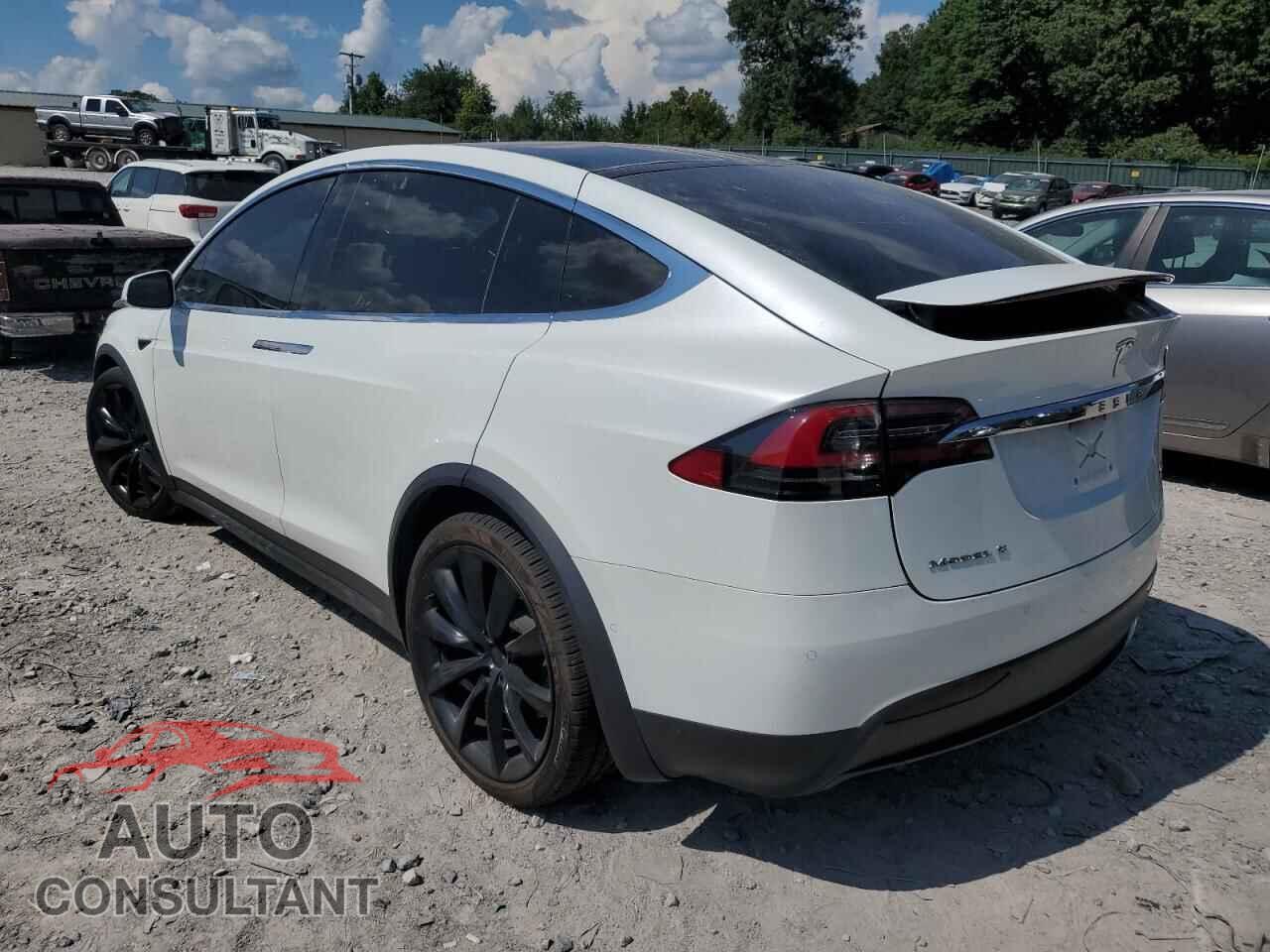 TESLA MODEL X 2017 - 5YJXCBE28HF061119