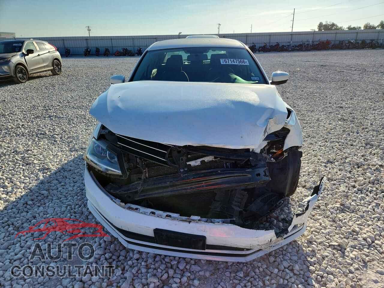VOLKSWAGEN JETTA 2017 - 3VW2B7AJ2HM209507