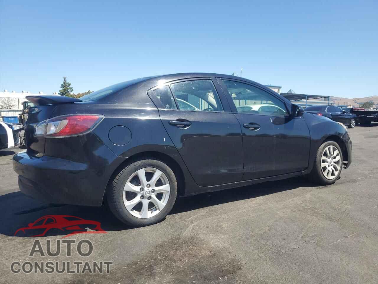MAZDA 3 2011 - JM1BL1UF8B1495517