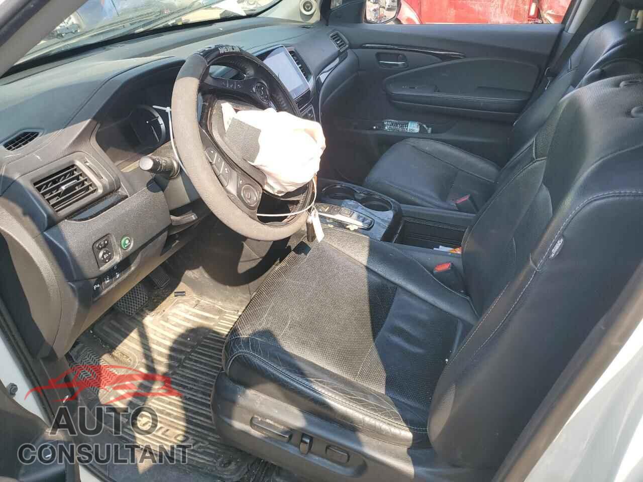 HONDA PILOT 2016 - 5FNYF6H06GB014988
