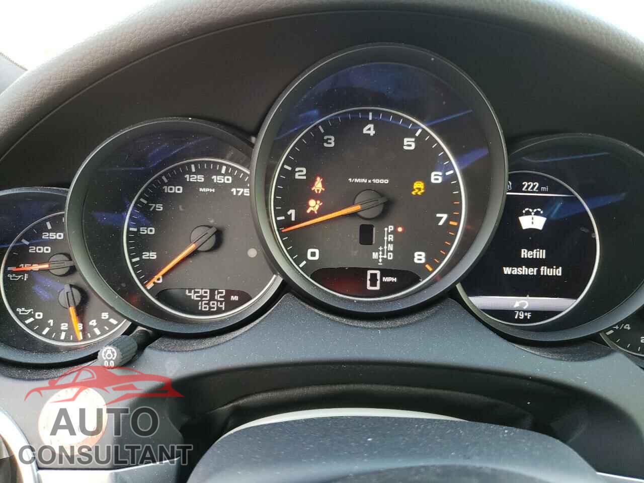 PORSCHE CAYENNE 2018 - WP1AA2A21JKA04009