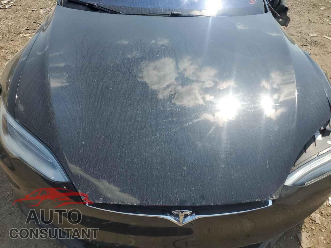 TESLA MODEL S 2017 - 5YJSA1E45HF200716