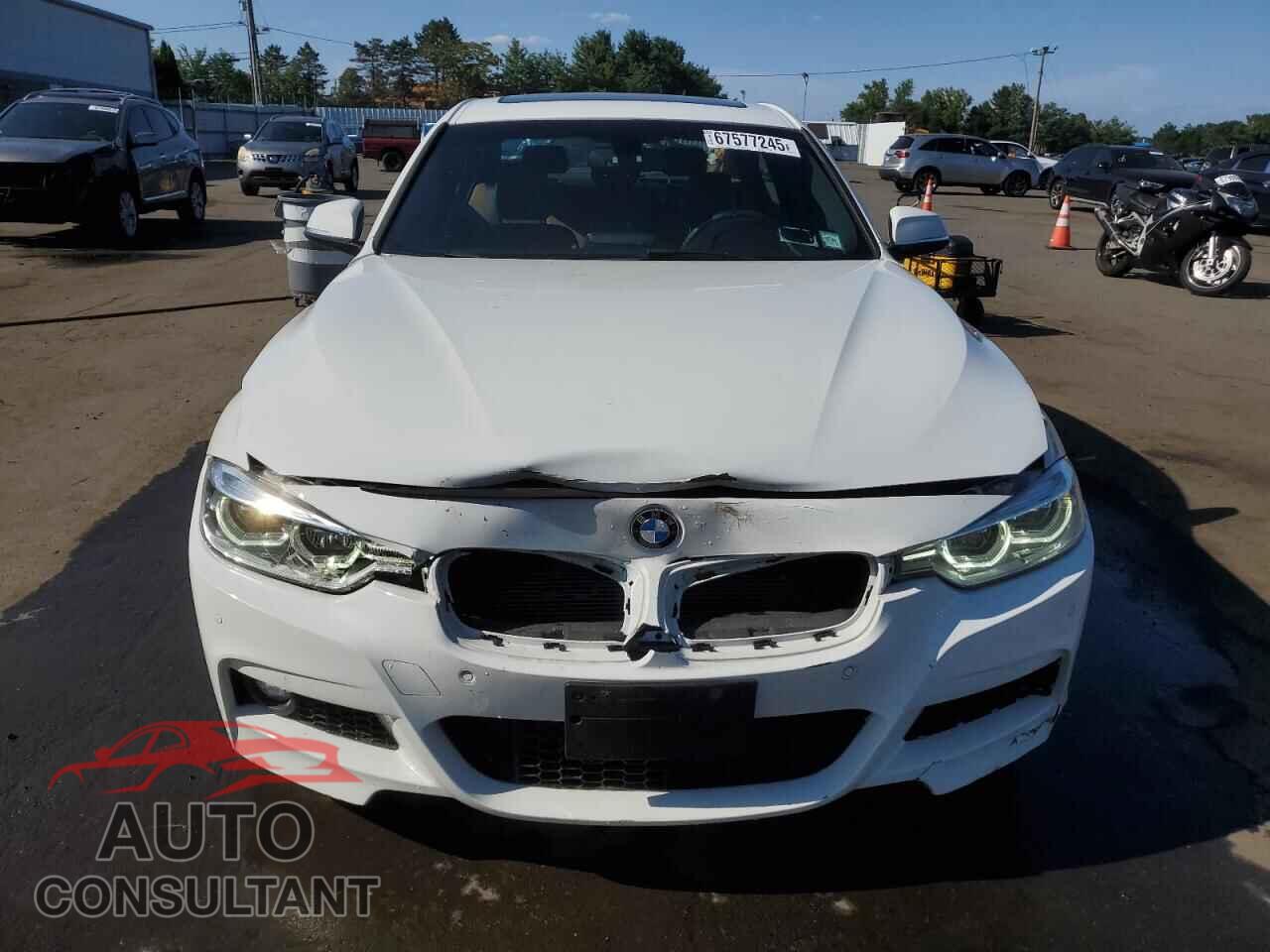 BMW 3 SERIES 2016 - WBA8E3G54GNU01083