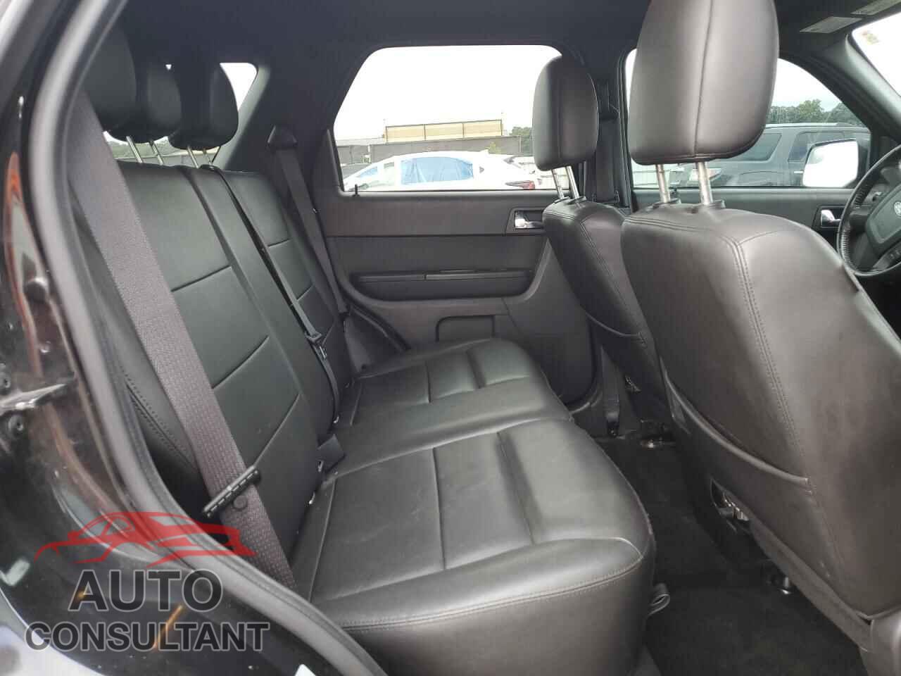 FORD ESCAPE 2011 - 1FMCU9EG8BKC61228