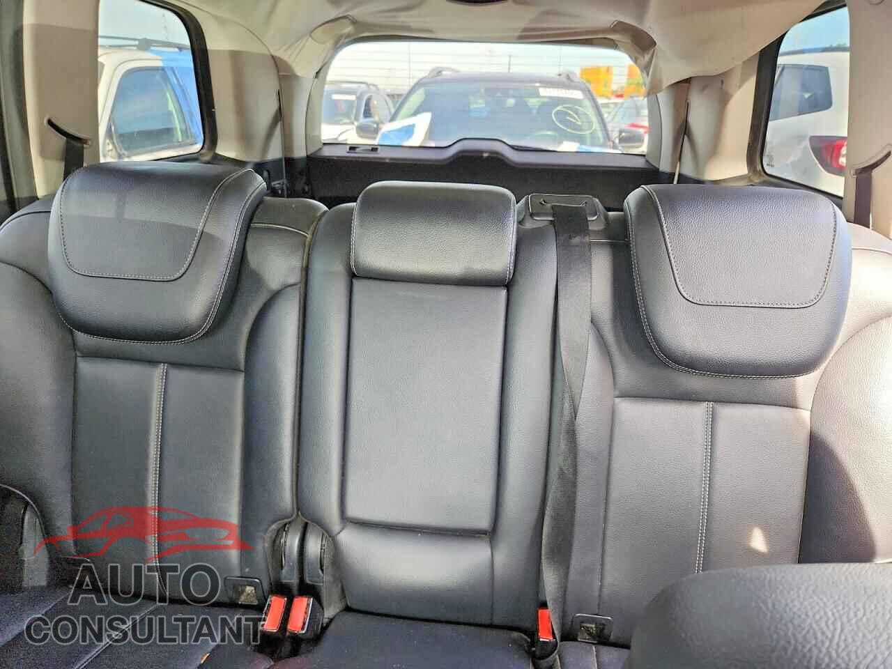 MERCEDES-BENZ GL-CLASS 2012 - 4JGBF7BEXCA791107
