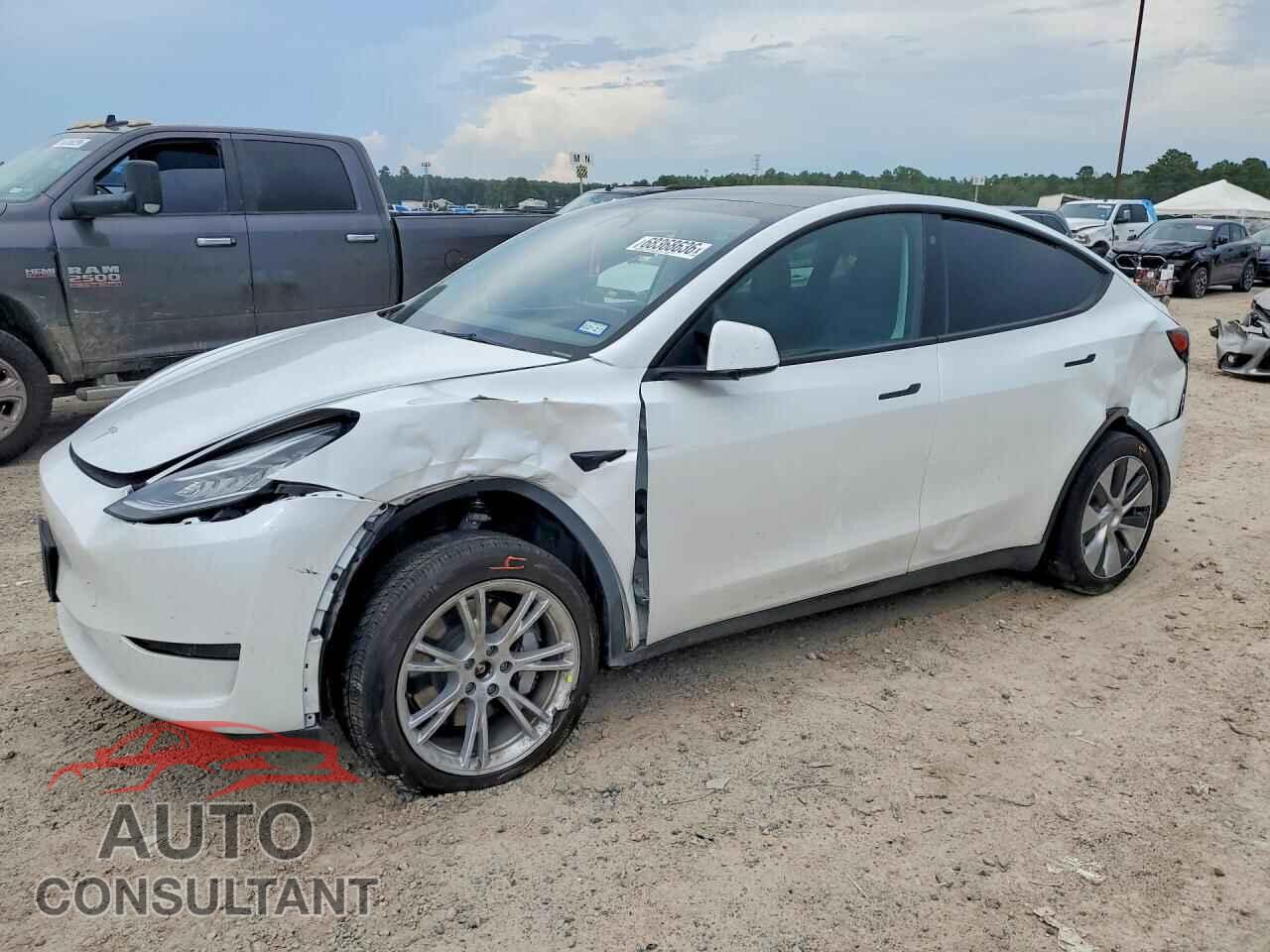 TESLA MODEL Y 2023 - 7SAYGDEEXPA057375