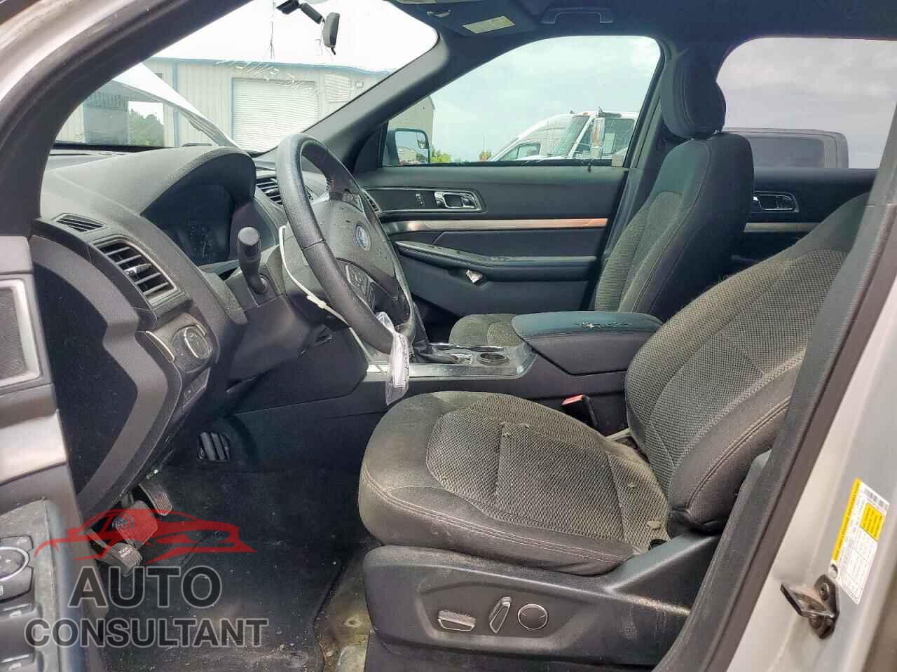 FORD EXPLORER 2018 - 1FM5K7D87JGA31324