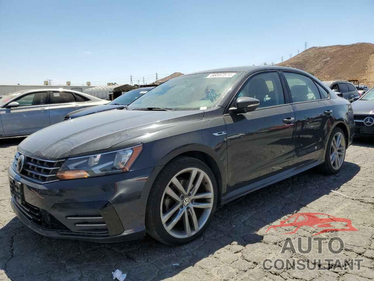 VOLKSWAGEN PASSAT 2018 - 1VWAA7A39JC000952