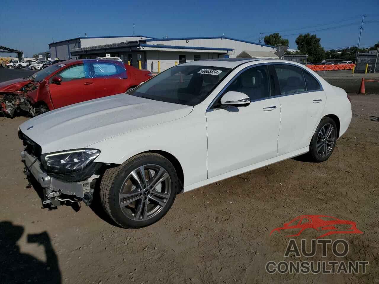 MERCEDES-BENZ E-CLASS 2021 - W1KZF8DB2MA918757