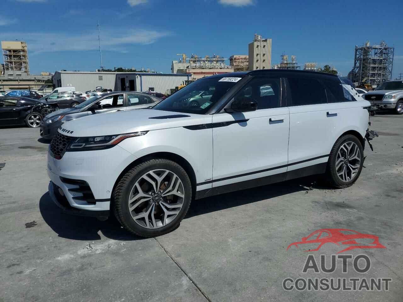 LAND ROVER RANGEROVER 2018 - SALYM2RV3JA742804