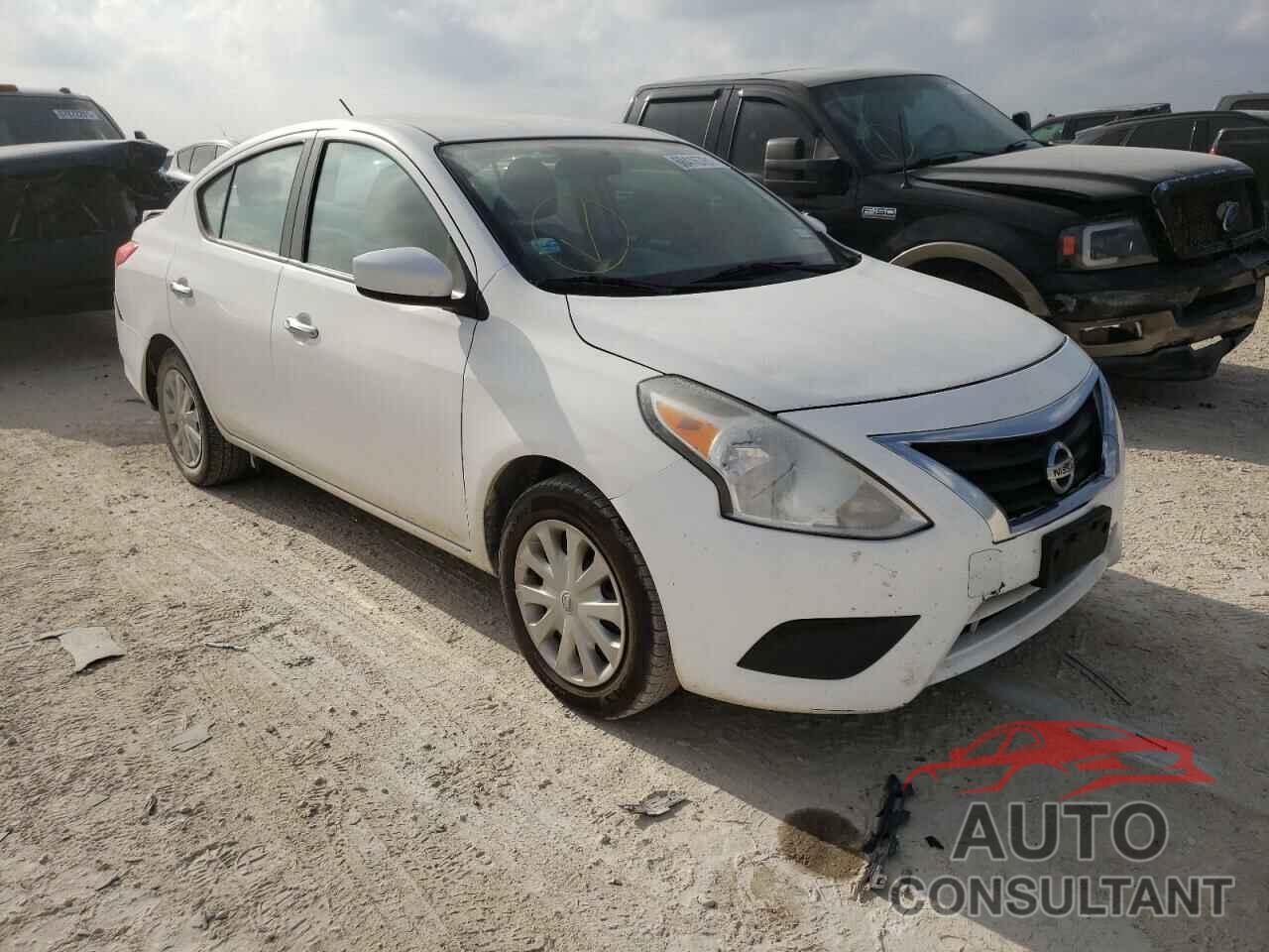 NISSAN VERSA 2017 - 3N1CN7AP5HL813127