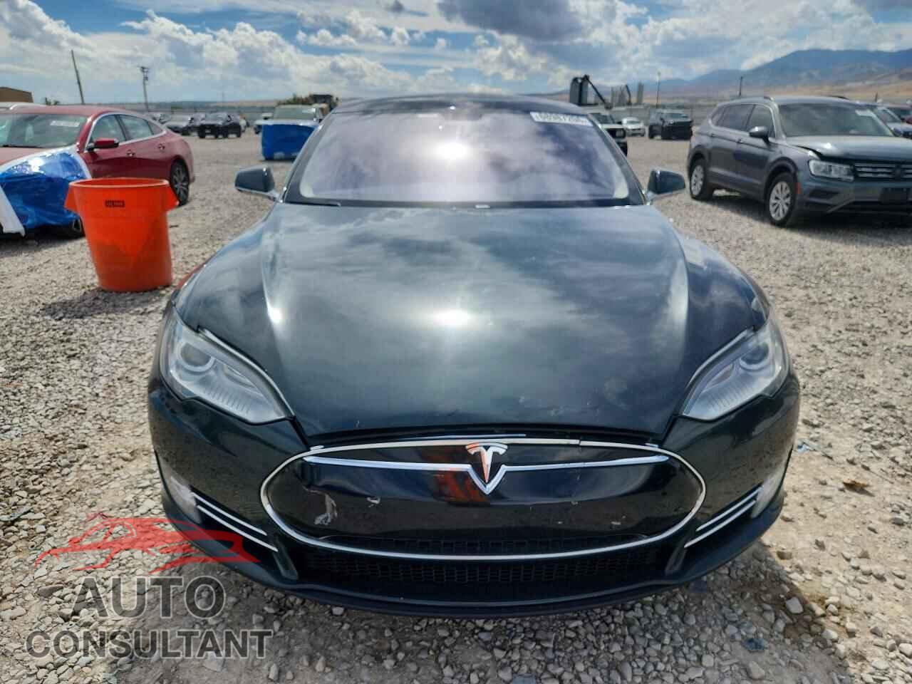 TESLA MODEL S 2014 - 5YJSA1H12EFP47925