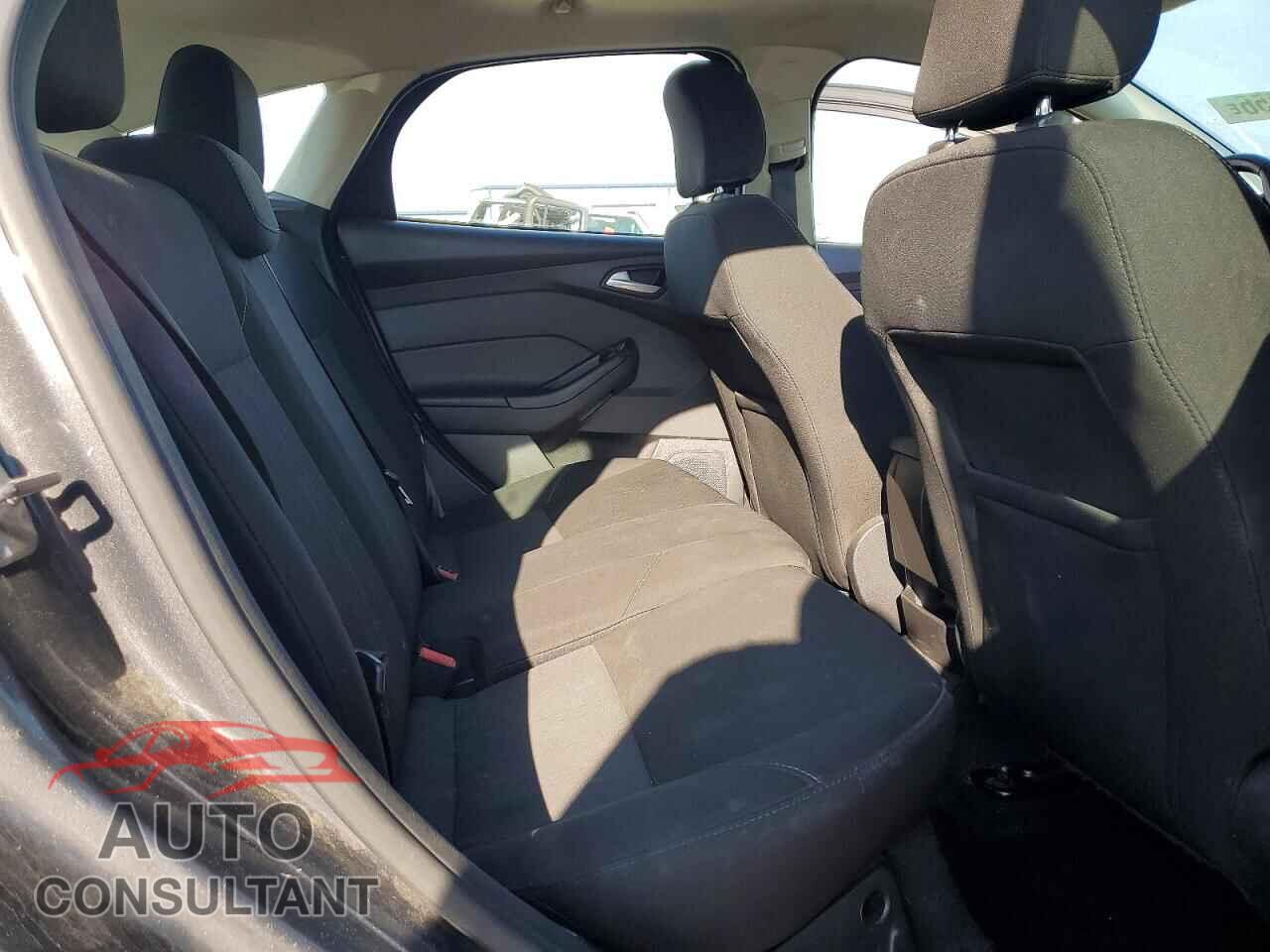 FORD FOCUS 2017 - 1FADP3M20HL253684